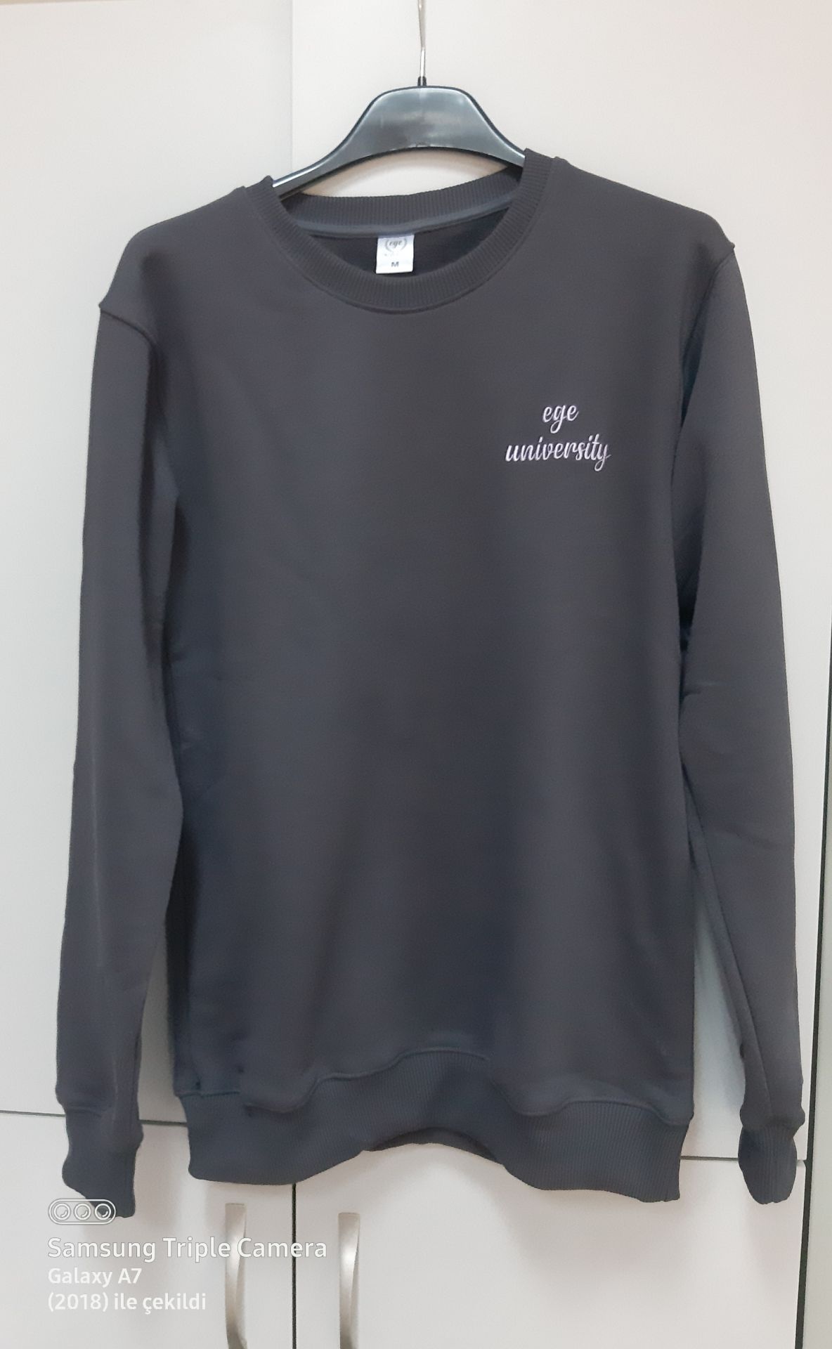 YUVARLAK YAKA SWEATSHİRT
